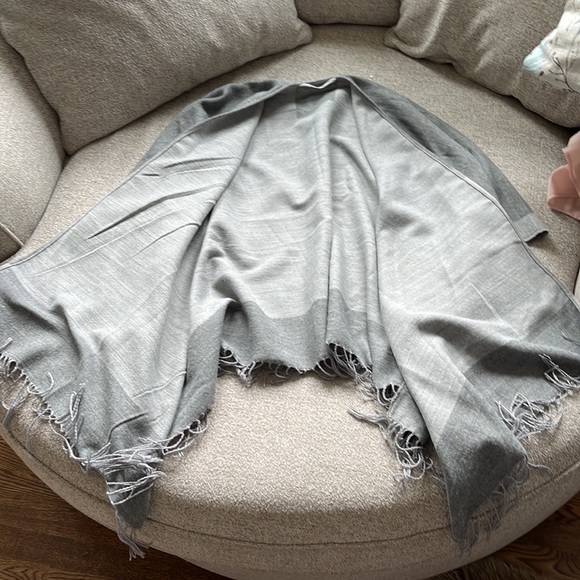 Multi Grey striped poncho. Size medium. - Picture 3 of 4